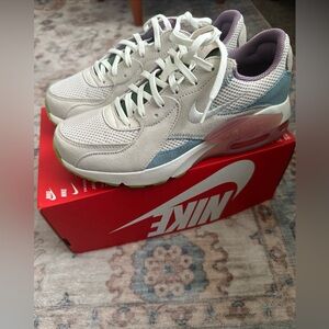 Women’s Nike Air Max Excee (brand new) size 6.5
